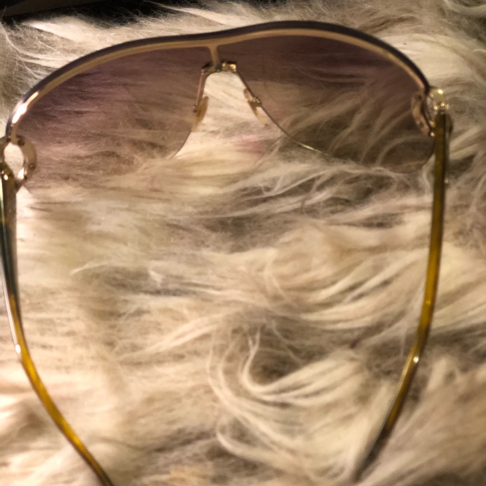 Authentic Gucci sunglasses - Picture 8 of 8